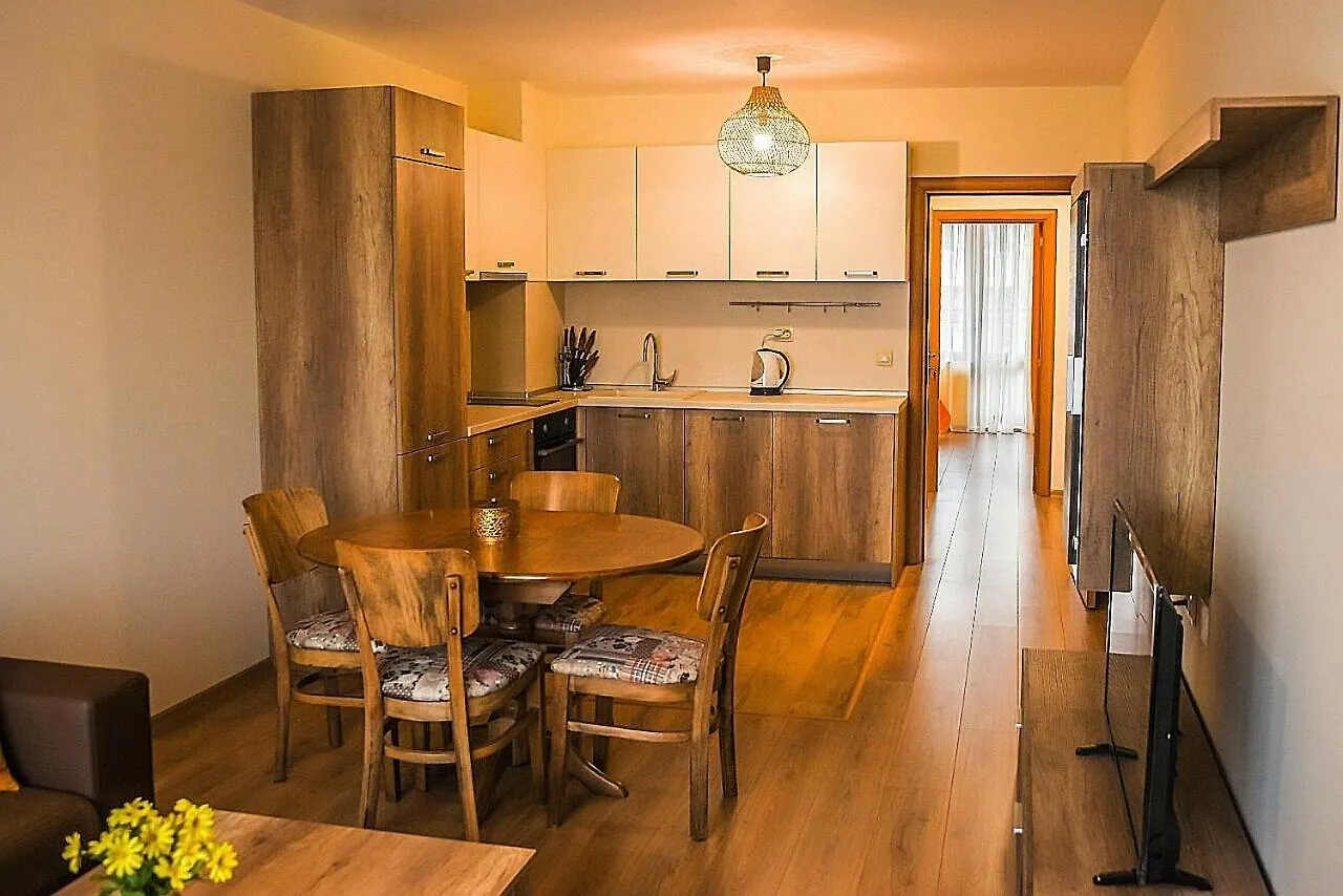 Sunny Apartment Burgas 0*,
